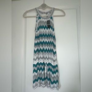 White House Black Market extended tank top